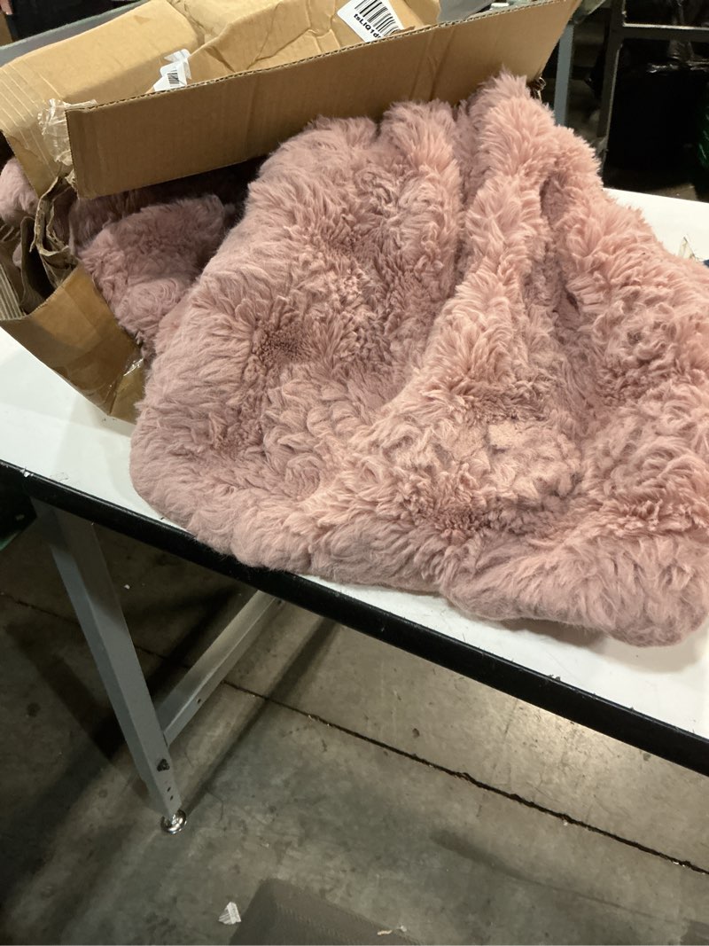Condition photo showing As Is for pink area rugs for bedroom girls, living room decor, fluffy fuzzy shag rug 4x6 for kids room, soft cute indoor floor carpet for baby, teen, nursery, preppy dorm, playroom, plush aesthetic bedside rug 4' x 6' (rectangular) pink