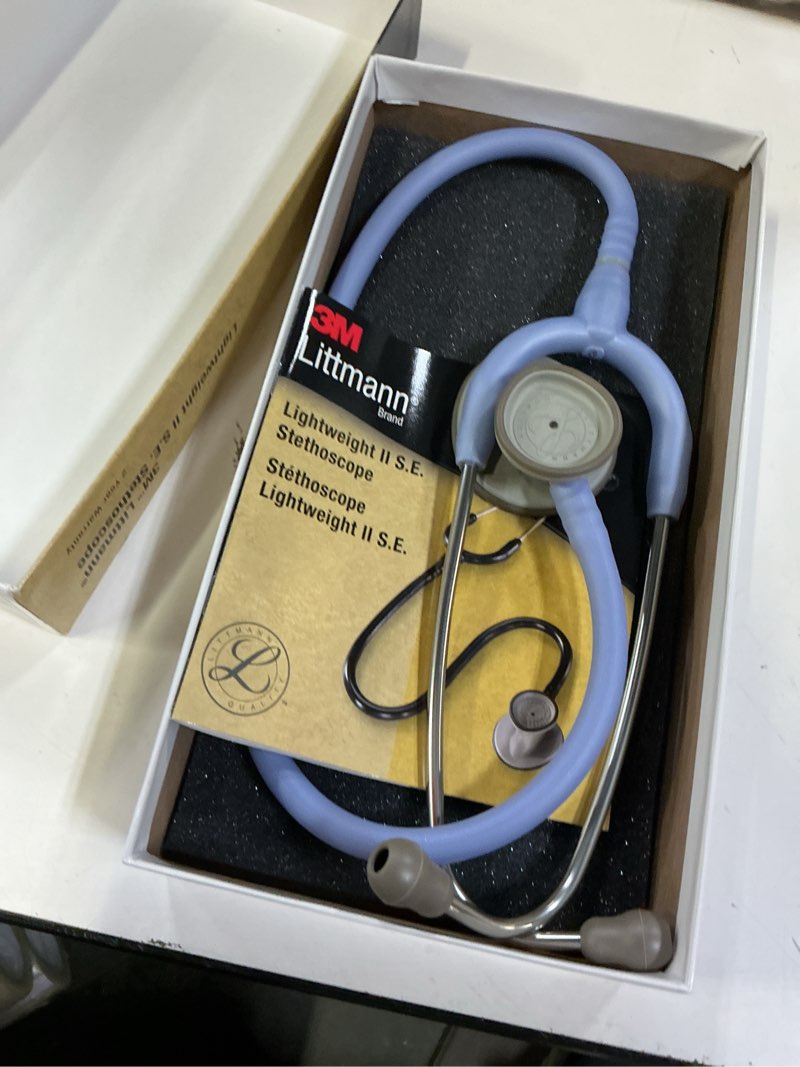 Condition photo showing As Is for 3m littmann lightweight ii s.e. stethoscope 2454, 28" ceil blue tube