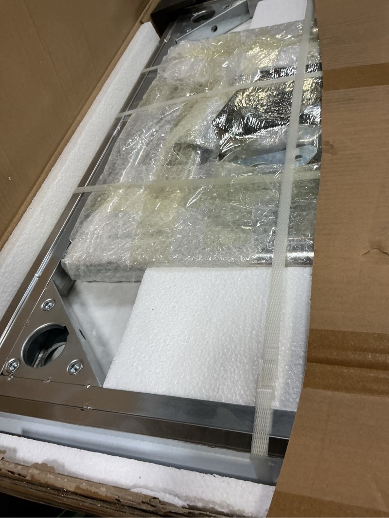 Condition photo showing New/Like New for vevor stainless steel work table 35 x 24 x 33 inch, 700 lbs load capacity with 4 wheels, 3 adjustable height levels, heavy duty food prep worktable for commercial kitchen restaurant, silver