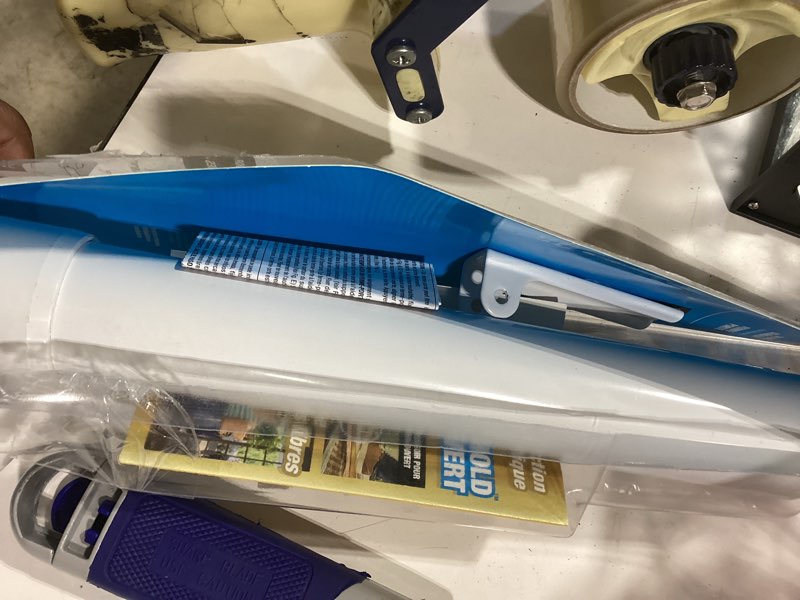 Condition photo showing Good Condition for ez hold closer, heavy duty white