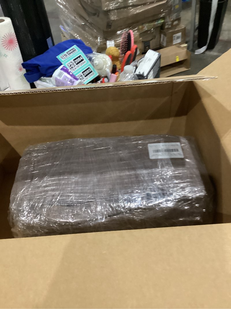 Condition photo showing Good Condition for Non Slip Chair Cushions for Dining Chairs Set of 4 Kitchen Chair Cushions 18"x18"x3" Turfted Chair Pads Comfortable and Soft Seat Cushion with Ties, Coffee