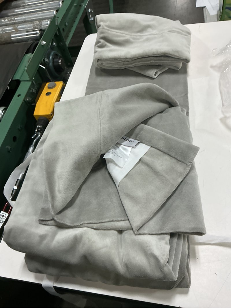 Condition photo showing Good Condition for mongolian cashmere cable knit baby blanket color light grey 48*108 inc 