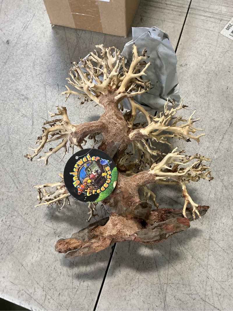 Condition photo showing New/Like New for Underwater Treasures Bonsai Driftwood Aquarium Tree (8in H x 7.5in L).