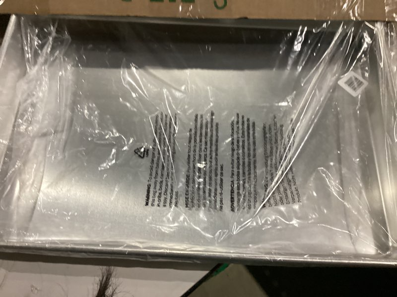 Condition photo showing New/Like New for nordic ware naturals big batch pan