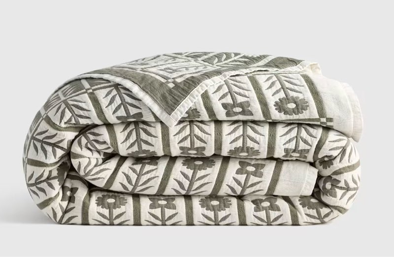 organic cotton jacquard floral coverlet size full/queen (1 piece ) 