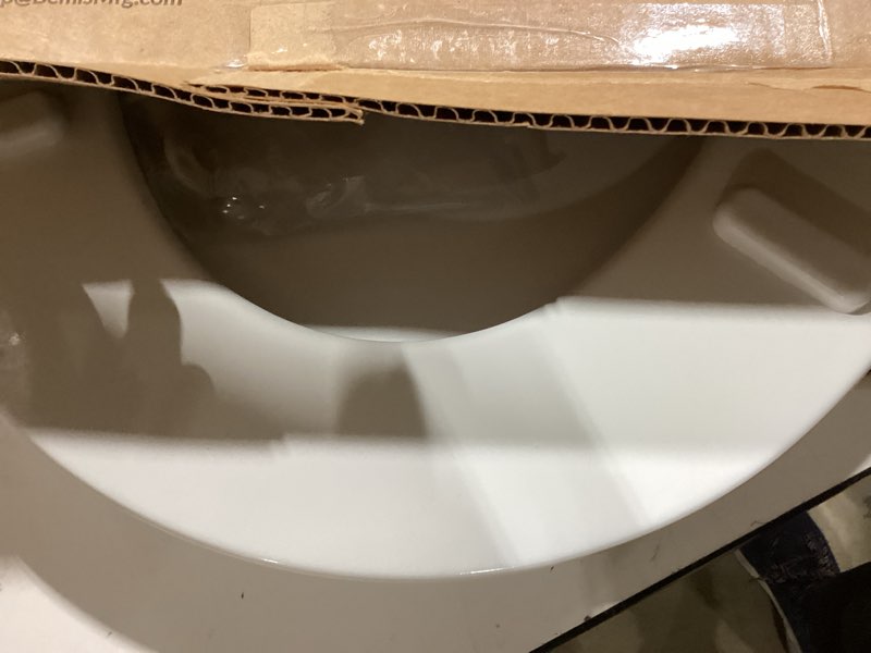 Condition photo showing Good Condition for Mayfair Linden Slow Close Toilet Seat, Non Slip Heavy Duty Wood, Easy Install, Round, White Round Traditional Hinge