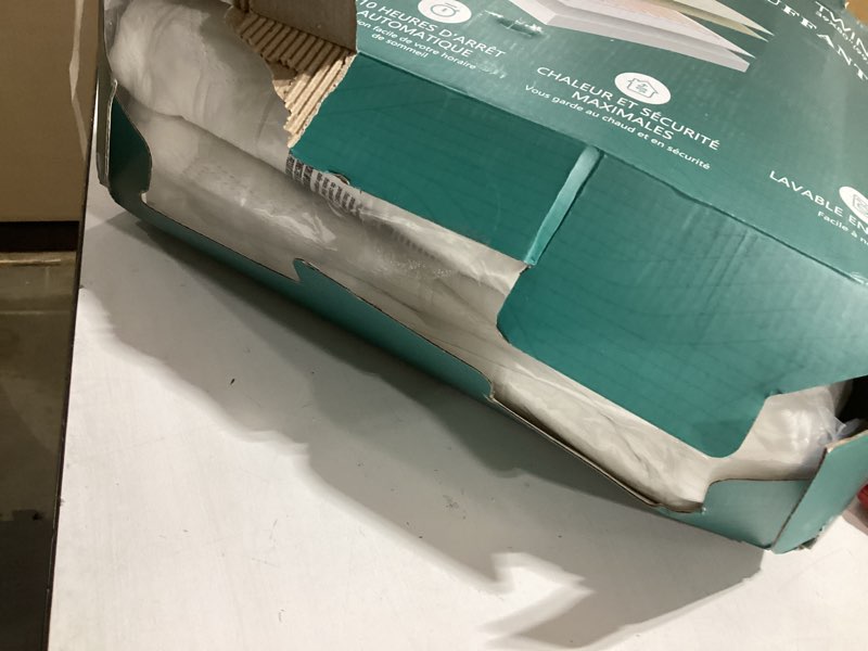 Condition photo showing Good Condition for Gotcozy Heated Mattress Pad Twin XL Size - Electric Mattress Pad Fit up to 15‘’ with 6 Heat Setting & 10 Hour Auto Off ETL Certified Machine Washable(White) White Twin XL