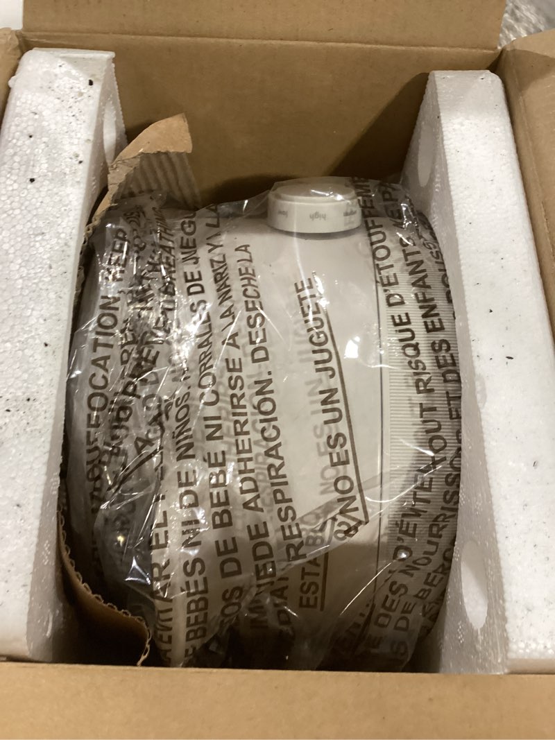 Condition photo showing Good Condition for bella 1.5 qt slow cooker with 3 heat manual control, ceramic nonstick coating, dishwasher safe stoneware pot and tempered glass lid, tangle free cord wrap & cool touch handles, oatmilk