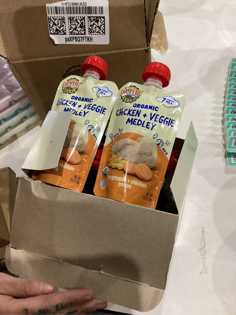 Condition photo showing New/Like New for Chicken veggie medley4oz