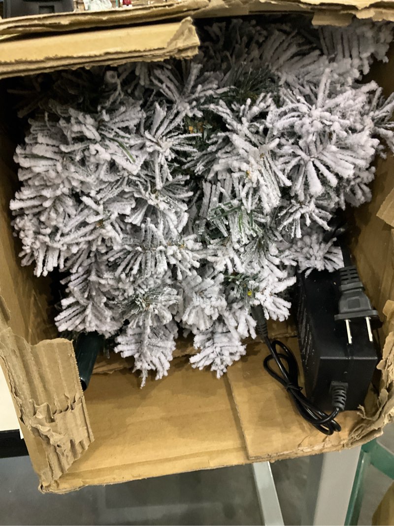 Snow tree 250 lights 6ft