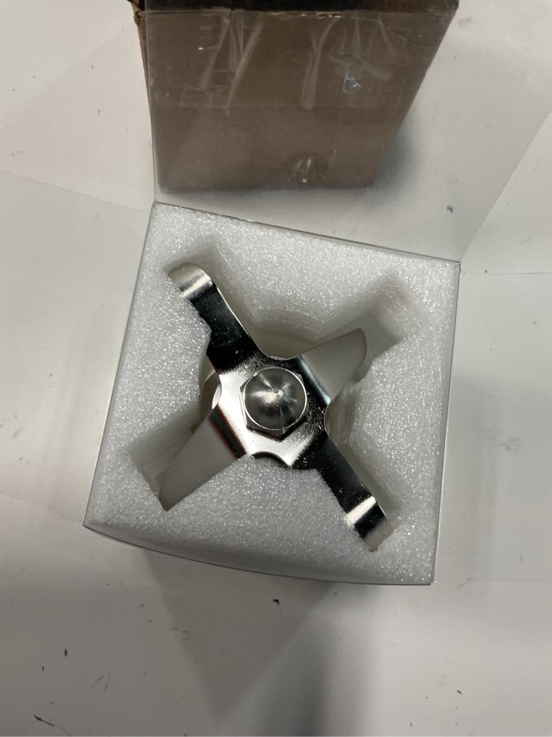 Condition photo showing Good Condition for 502977 blending assembly blade cutting assembly blender part 502977 502975 18396 compatible with waring cb6 / cb10 / cb15 gallon blenders