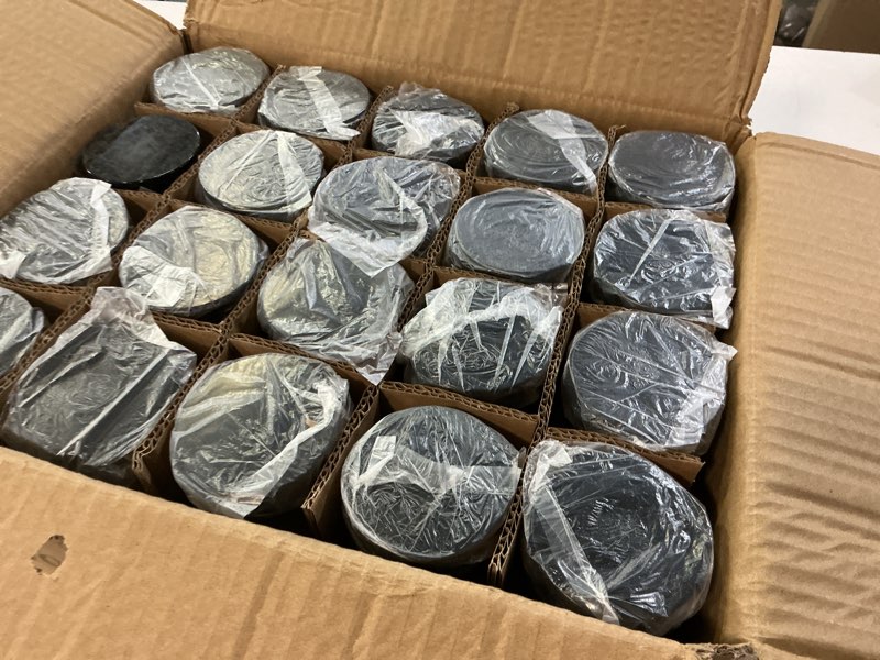 https://lotting-media.assets.bidfta.com/lotting_7a455da2-1b0a-4cc6-95f2-d3be0910d8ef