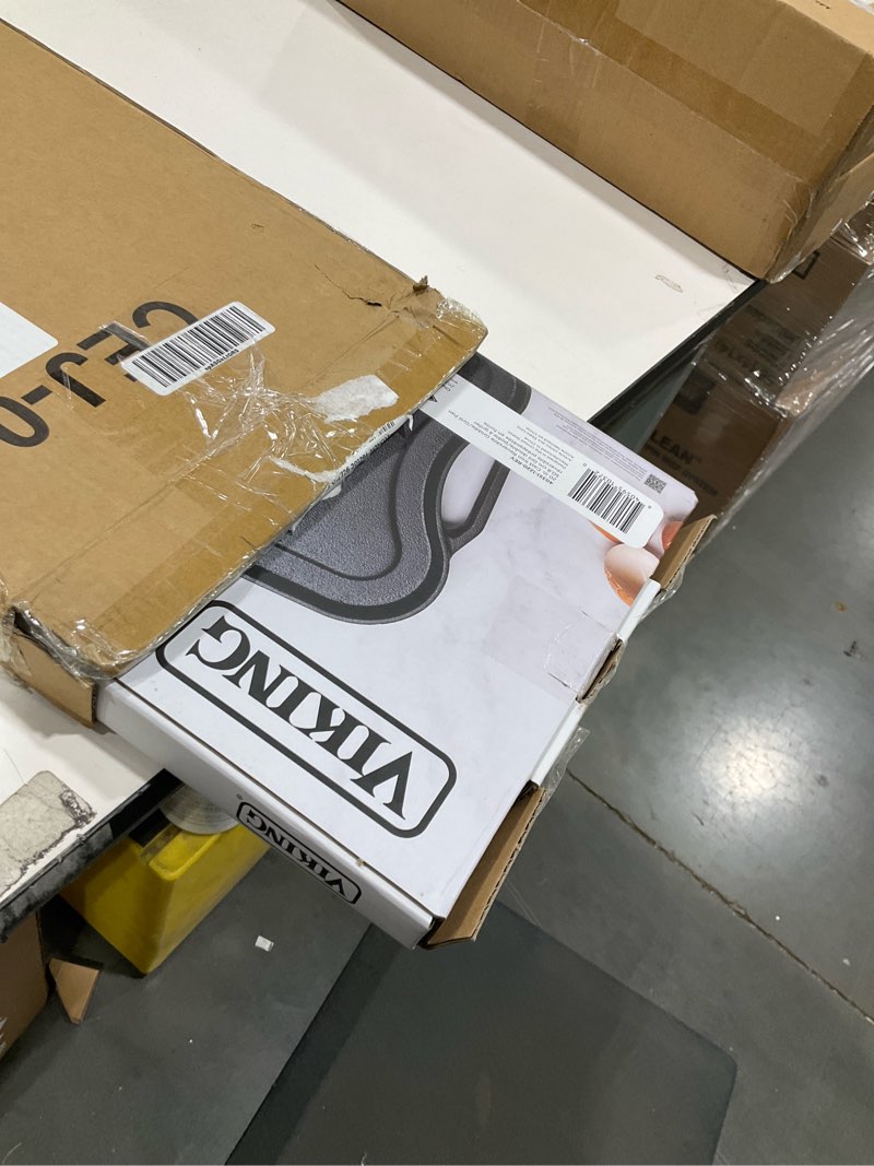 Condition photo showing Good Condition for Viking Griddle, 20 Inch Reversible Cast Iron Grill Pan, Pre-Seasoned, Oven Safe, Induction Ready, Black