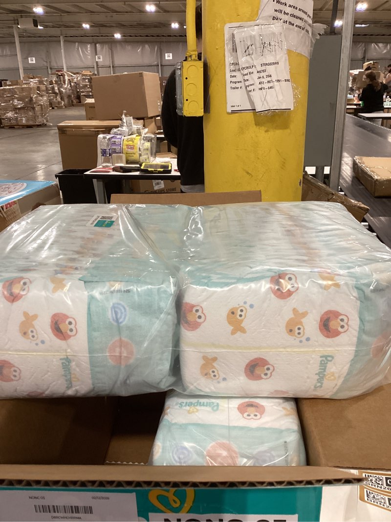 Condition photo showing Good Condition for Pampers Diapers - Baby Dry - Size 2, 112 Count, Absorbent Disposable Infant Diaper (Packaging May Vary) Size 2 112