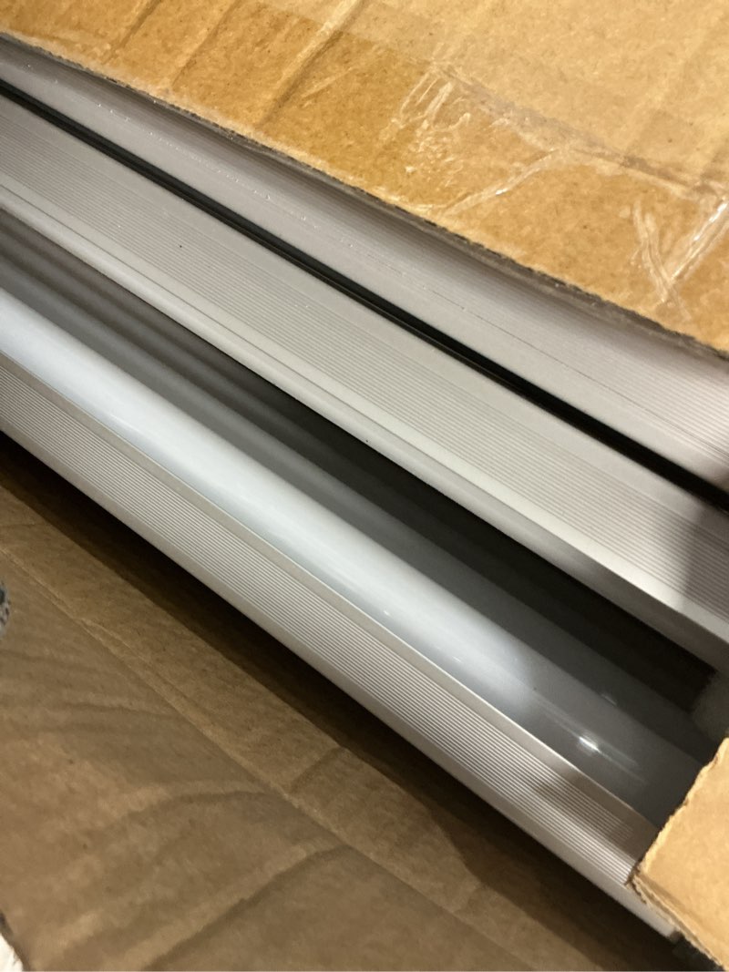 Condition photo showing Good Condition for barrina bs42a 4ft led shop light, 42w, 5000k, 4800lm, linkable led garage ceiling lights, workshop, 