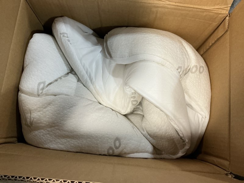 Condition photo showing Good Condition for Ultra soft queen mattress topper white 