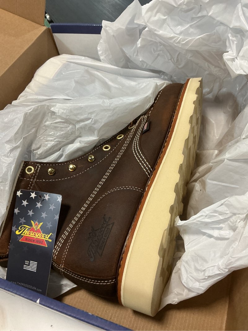 Condition photo showing New/Like New for (size 9thorogood american heritage” moc toe work boots for men - soft toe, premium full-grain leather with slip-resistant wedge outsole and comfort insole; eh rated 9 trail crazyhorse
