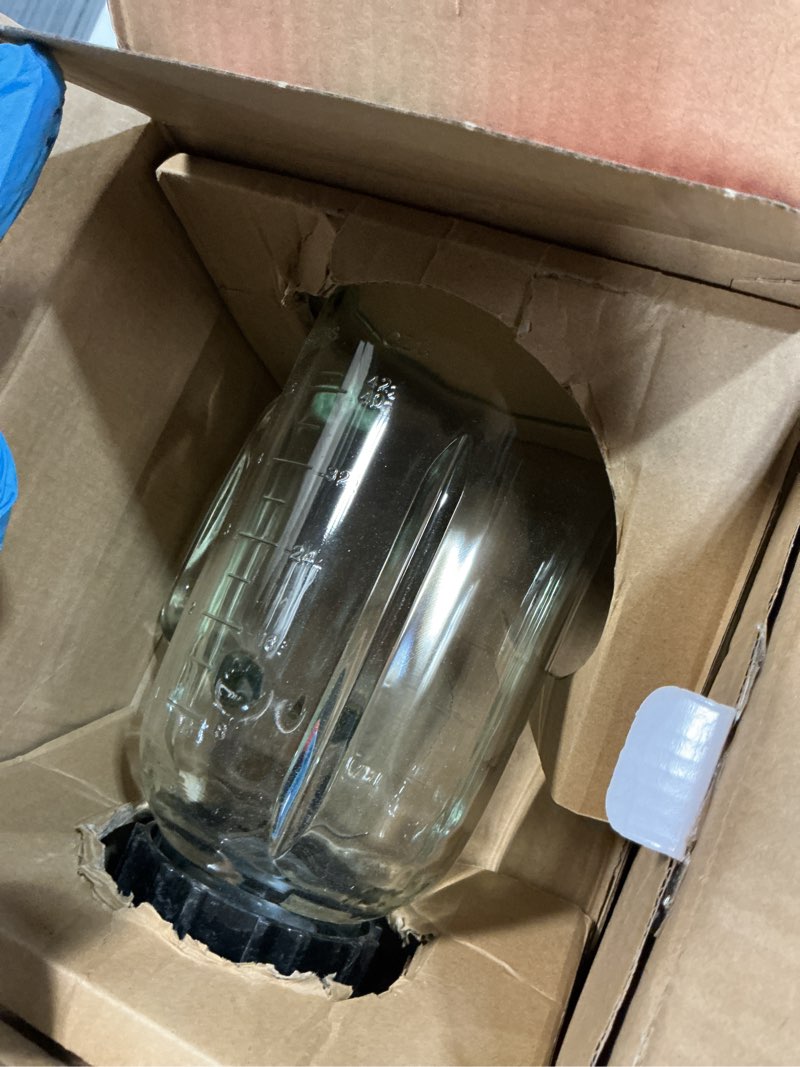 Condition photo showing Good Condition for black+decker countertop blender with 6-cup glass jar, 10-speed settings, black, bl2010bg