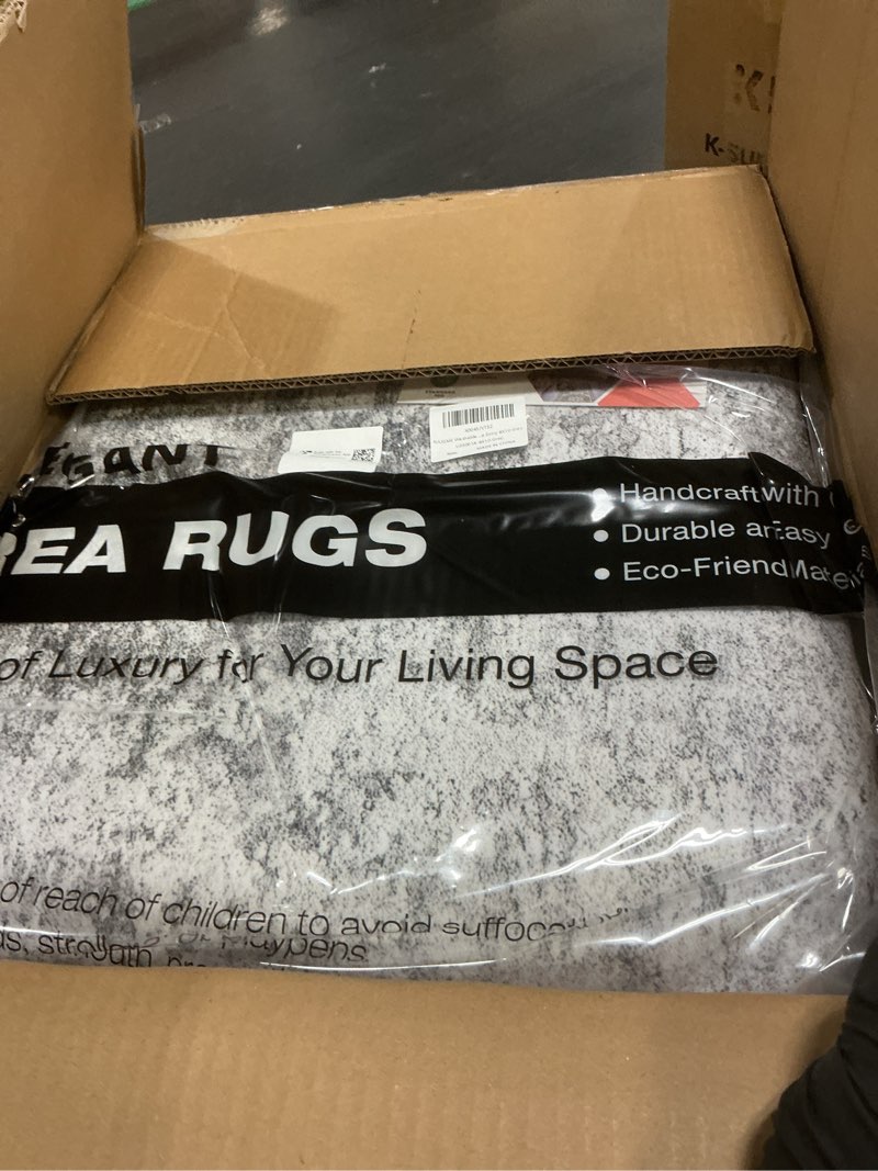 Condition photo showing New/Like New for RUUGME Washable Abstract 8X10 Rug: Living Room Area Rugs Non-Slip Backing Neutral Stain Resistant Carpet for Bedroom Farmhouse Large Soft Indoor mats for Dining Room Office Entry 8X10 Grey 8' x 10' (Rectangular) Grey