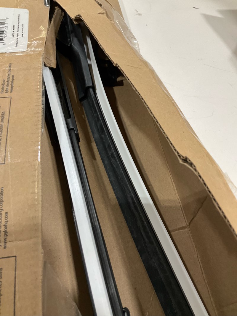 Condition photo showing Good Condition for Michelin 40-2619SPBA Pro Plus Silicone Twin Pack 26 & 19 inch Wiper Blade Fits Select Honda, Toyota, Subaru, Acura, BMW, Chrysler, Nissan, Audi, Jaguar, Mitsubishi, Model Years (2 Pack) 26" + 19" Pair Pack