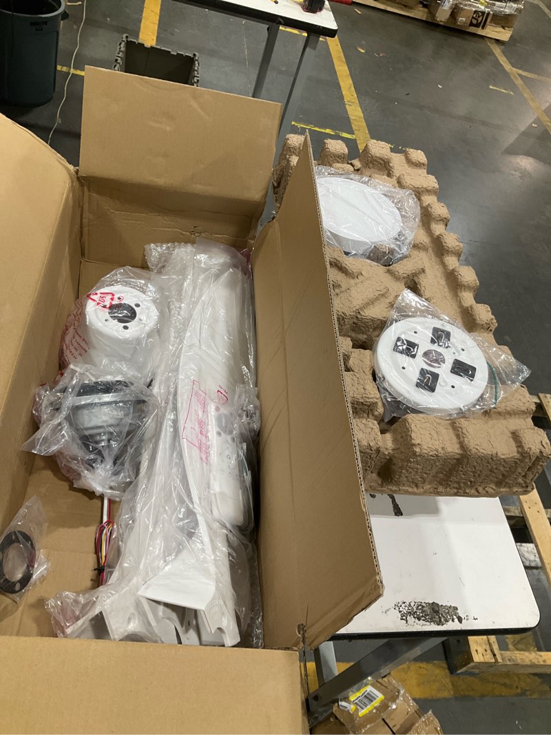 Condition photo showing Good Condition for taloya 52 inch ceiling fans with lights remote control, modern low profile ceiling fan with quiet reversible dc motor for bedroom living room and patio white white 52 inch