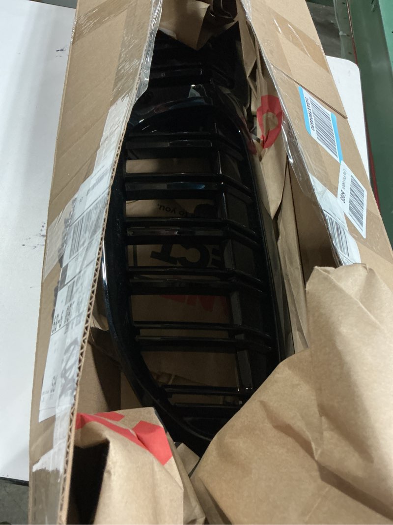 Condition photo showing Good Condition for G20 Front Kidney Grille Replacement Grill Compatible with 3 Series G20 2019-2022 316i 318i 320i 328i 330i 335i 340i Grilles (Double Slats/Gloss Black, G20 (2019-2022)) Double Slats / Gloss Black G20 (2019-2022)