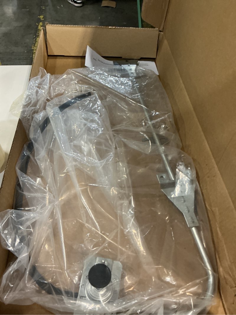 Condition photo showing Good Condition for front driver side manual window regulator for peterbilt 379 359 348 349 357 362 378 385 1990s models