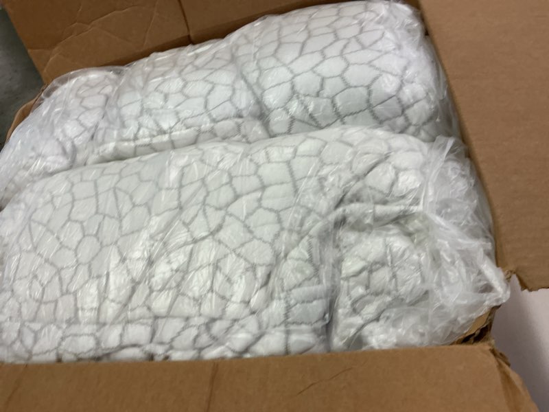 Condition photo showing Good Condition for QUTOOL Cooling Pillows for Sleeping 2 Pack, Shredded Memory Foam Bed Pillows Queen Size Set of 2, Cool Pillow for Hot Sleepers Adjustable Firm Pillow for Side, Back and Stomach Sleepers Supportive White-cooling Basic Queen(2 Pack)-20'*30'