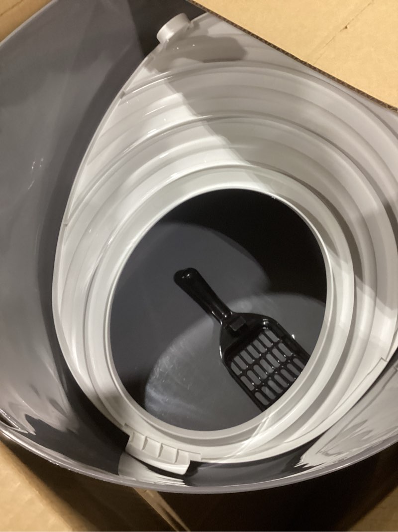 Condition photo showing Good Condition for IRIS USA Cat Litter Box, Large Top Entry with Litter Catching Lid and Scoop, Dog Proof, Cat Box Enclosure, Dark Gray/White Top Entry White/Gray