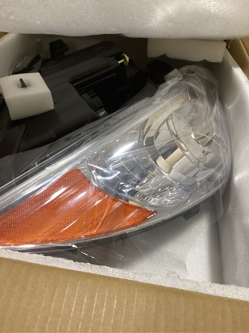 Condition photo showing Good Condition for Headlights Headlamp Replacement for Sonata 2011-2014 Projector Headlight Clear Lens Amber Corner Pair Left and Right Side Replacement for HY2502159 HY2503159