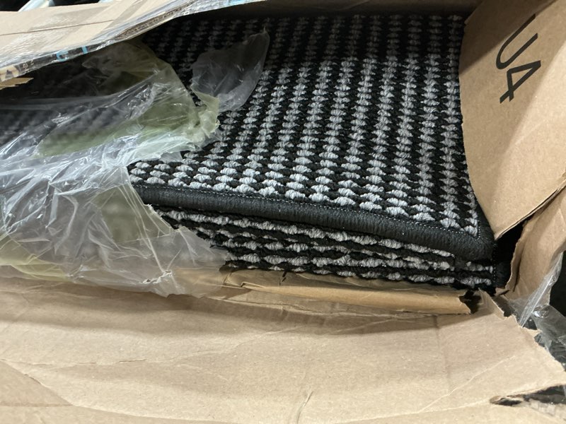 Condition photo showing Good Condition for brakki bullnose carpet stair treads, non slip stair treads for wooden steps indoor, stair runner, soft stair rugs for pets, edging stair protectors, washable, 29.5"x9.5"x1.5" 7pcs, black grey 29.5"lx9.5"wx1.5"h 7pcs black grey 7