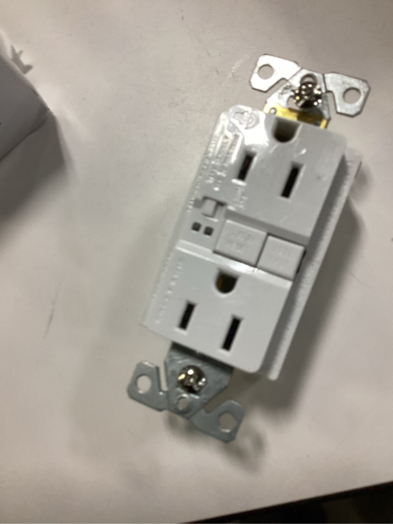 https://lotting-media.assets.bidfta.com/lotting_7ab2c269-4abe-4888-a798-3346a28a037a