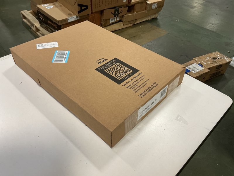 Condition photo showing New/Like New for Bemis Radiance Heated Night Light Toilet Seat, Slow Close Adjustable Fit Long Lasting Plastic Seat, Elongated, White