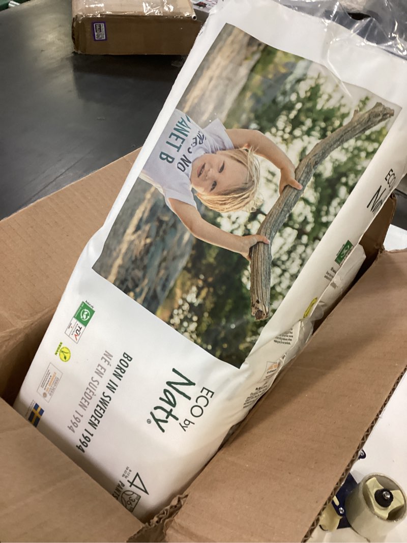 Condition photo showing New/Like New for Naty FreeMovers Diaper Pants | Sensitive Skin Certified Potty Training Pants | Soft, Unscented | Absorbent & Leak-Proof | Unisex Baby & Toddler | Size 4, 2T–3T (18–33 lbs), 108 Count Size 4 (108 Count)