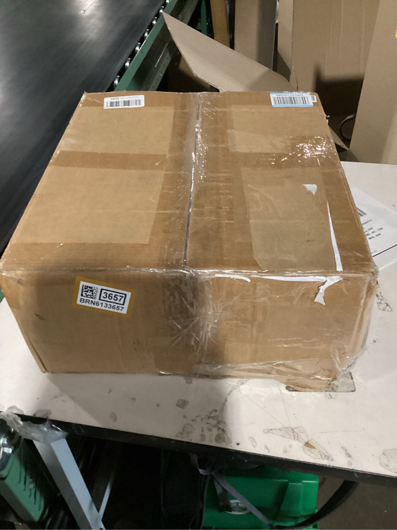 Condition photo showing Good Condition for lower cotrol arm and stabilizer set