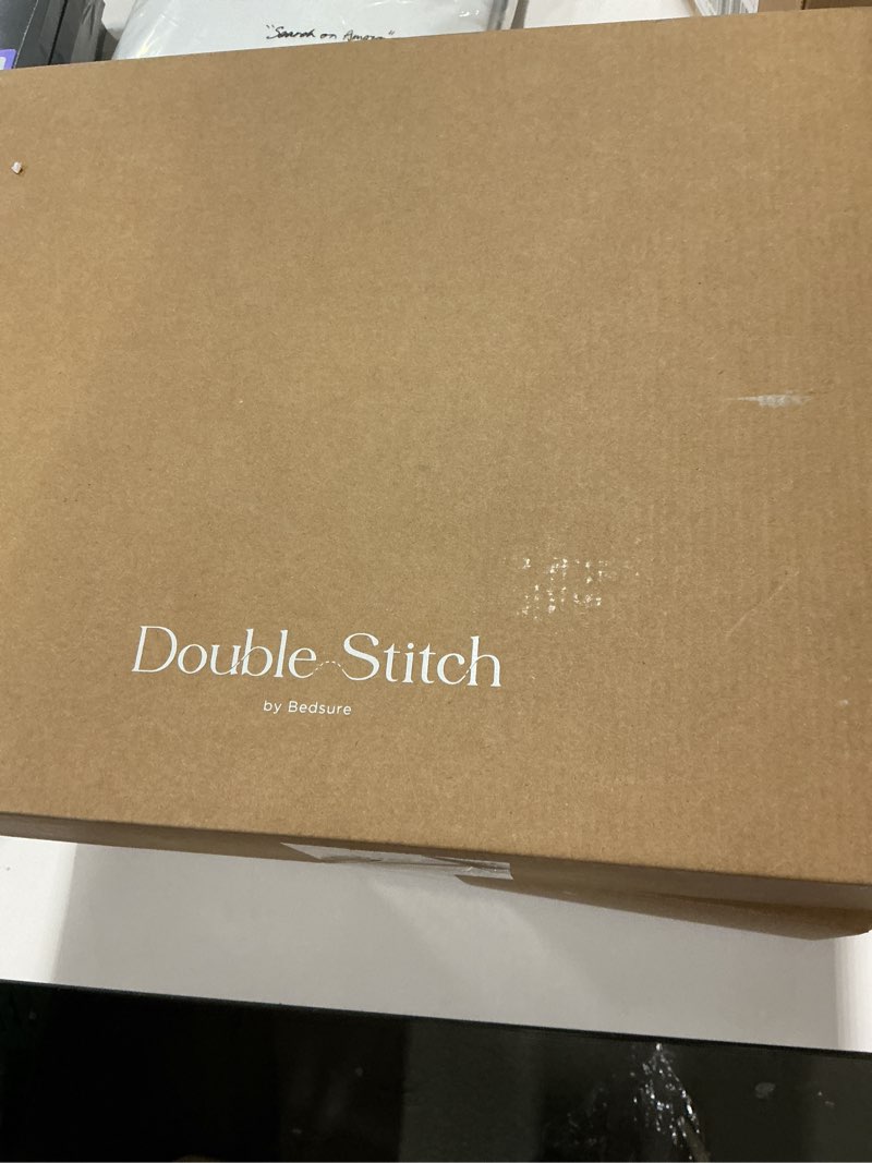 Condition photo showing New/Like New for Double Stitch 100% American Supima Cotton Sheet Set - 600 Thread Count Sateen Weave Embroidery Sheets Cal King Size, Hotel Luxury Long Staple Cotton Bedding Set, Deep Pocket Up to 16'', Olive Green Olive Green White Embroidery Cal King (72" x 84" x 16")
