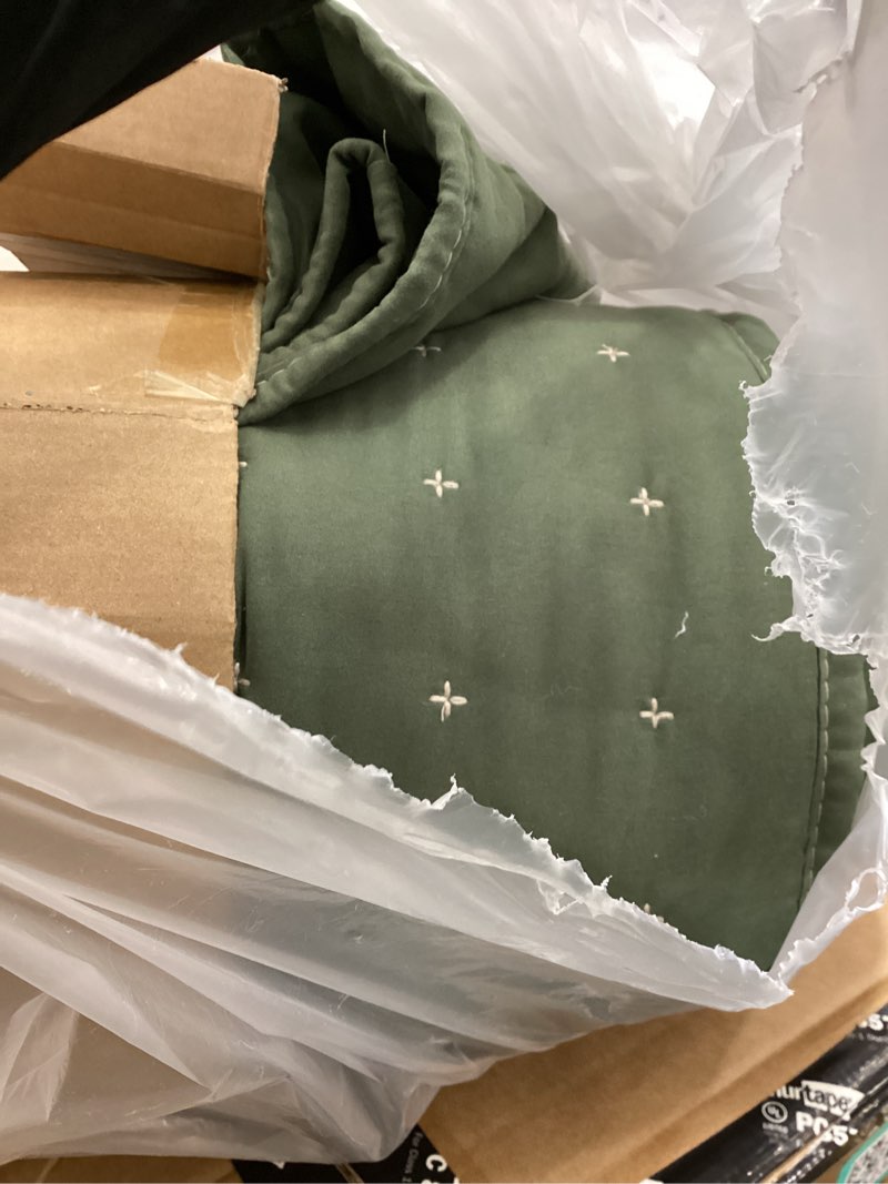 Condition photo showing As Is for WDCOZY Twin Quit Size Bedding Sets with Pillow Sham, Lightweight Soft Bedspread Coverlet, Quilted Blanket Thin Comforter Bed Cover for All Season, 2 Pieces, 68x90 inches, Moss Green Moss Green Twin