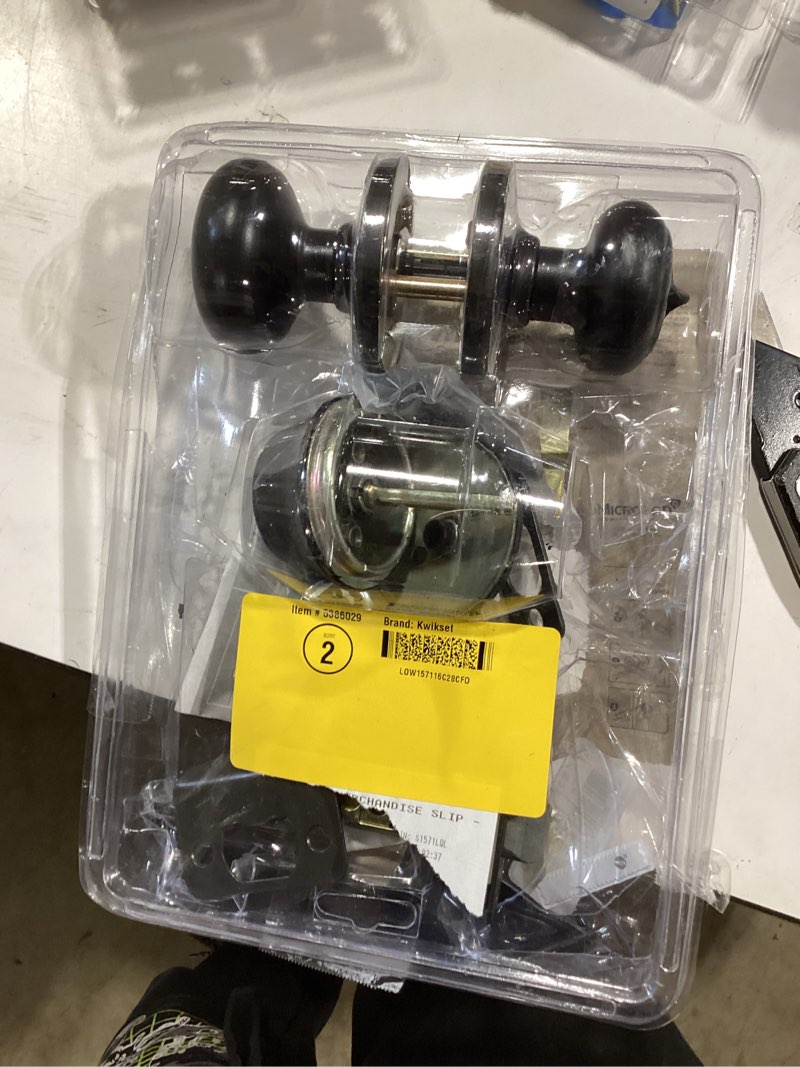 Condition photo showing Good Condition for 690 cove keyed entry knob and single cylinder deadbolt combo pack featuring smartkey in venetian bronze featuring microban 1 pack with smartkey