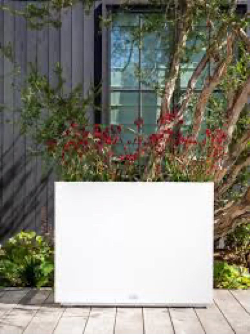 block series span planter