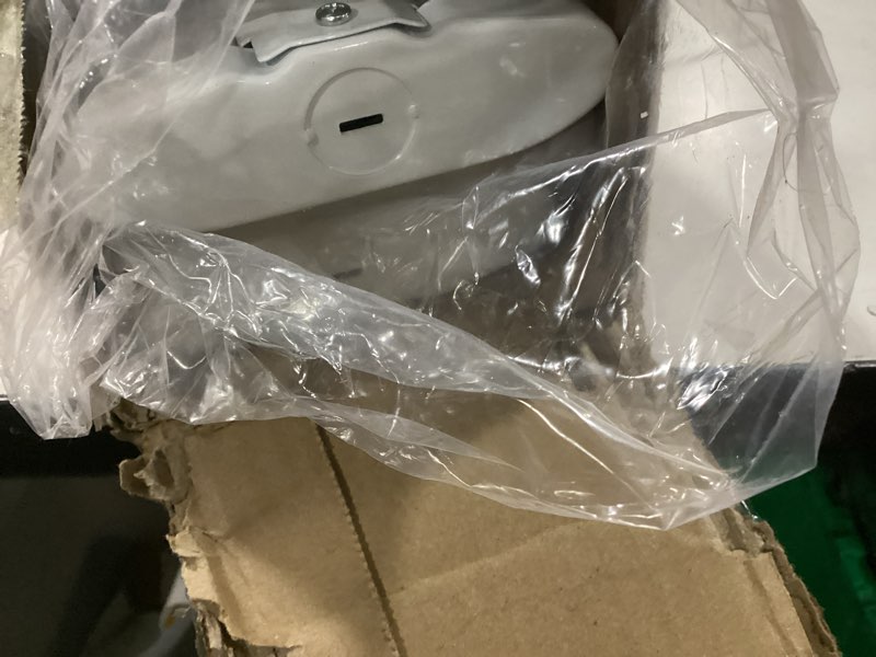 Condition photo showing Good Condition for Sunco 4ft LED Shop Light, Hardwired Garage Lights for Workshop, Wraparound, 8200 Lumens, Surface Mount, Selectable Features, 50W/60W/70W, 3000K/4000K/5000K ETL 2 Pack 3 CCT in One (3000K, 4000K, 5000K) 2 Pack