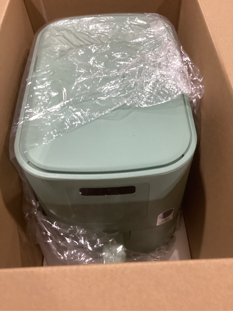 Condition photo showing Good Condition for bella 4qt slim air fryer, fits-anywhere™ kitchenware, evergood™ ceramic nonstick coating, adjustable temperature, 6 preset cooking options, 60 min auto shutoff w audible tone, 3.3lb capacity, seaglass 4 qt seaglass