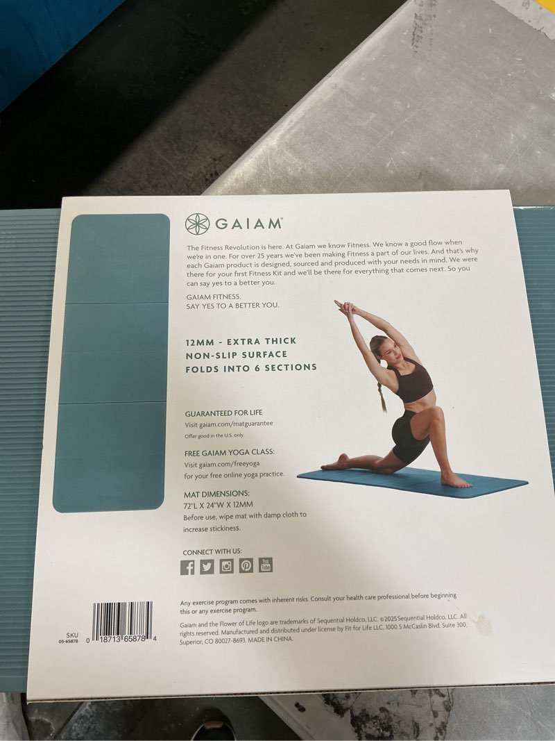 GAIAM 12MM-EXTRA THICK NON-SLIP SURFACE FOLDS INTO 6 SECTIONS(72”L X 24”W X 12MM)