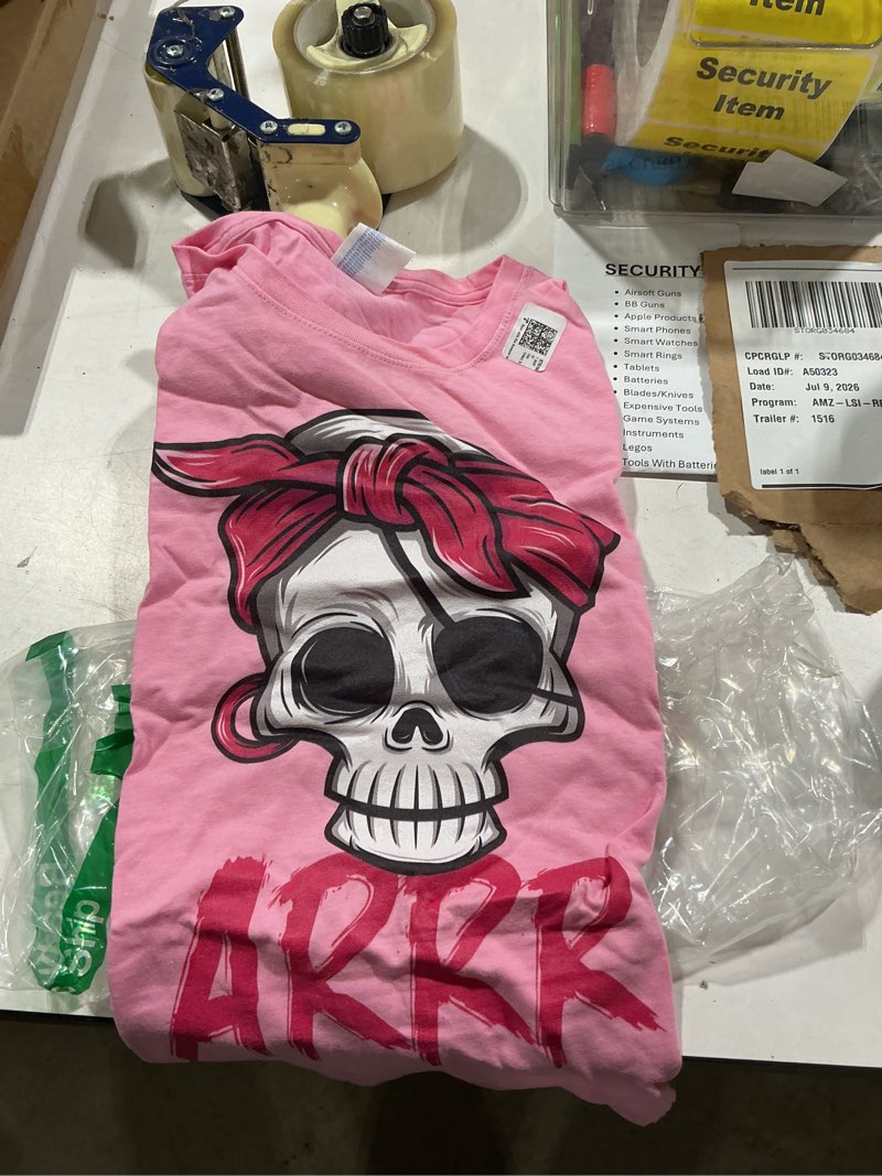 Condition photo showing Good Condition for womens pirate dead skull with eye patch halloween design v-neck t-shirt