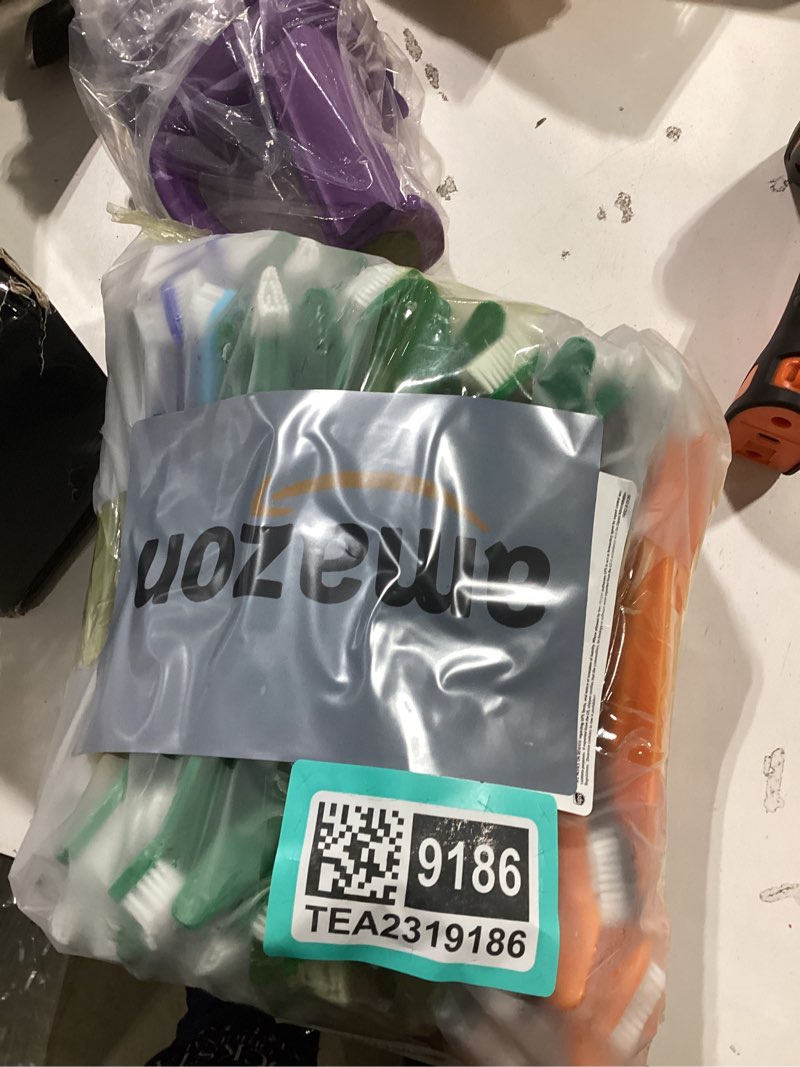 Condition photo showing Good Condition for 200 pcs dog toothbrush dual headed dental brushes bulk dog tooth brushing kit long handle soft bristles pet tooth brush for large and small dogs, cats, puppy teeth cleaning dental oral care