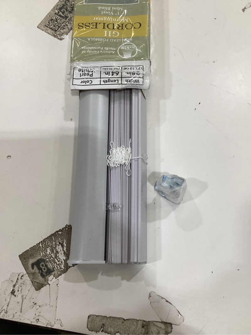 Condition photo showing Good Condition for cordless gii morningstar 1" light filtering mini blind 28x64 - white 28"w x 64"h pearl white