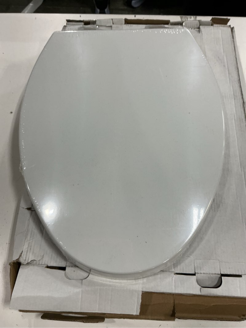 Condition photo showing New/Like New for elongated toilet seat, 18.5” soft/slow close oval (oblong) toilet seat for elongated toilets, no-slam quiet-close lid, easy-to-install & clean, durable never-loosen white plastic seat white elongated(oval)
