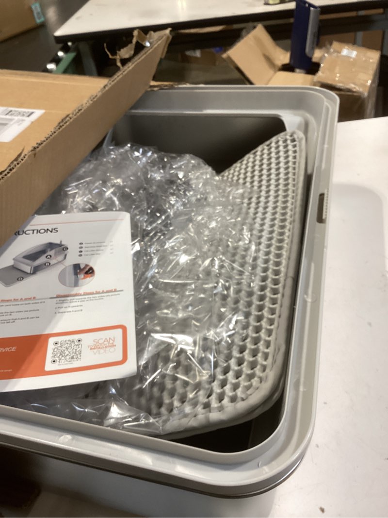 Condition photo showing Good Condition for stainless steel litter box | xl enclosed cat litter boxes with lid for big cats | high sided, anti-urine leakage | non-stick bottom & includes litter mat & metal scoop