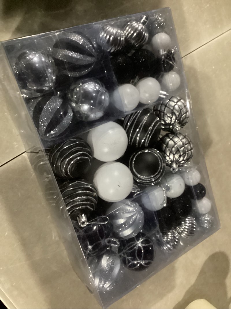 Condition photo showing Good Condition for 100PCS Shatterproof Christmas Ball Ornaments Set, Premium Xmas Tree Decorations for Family with Kids & Pets, Multi-Size Mix for Large Tree, Wreath, Garland & Home Decor, Black White