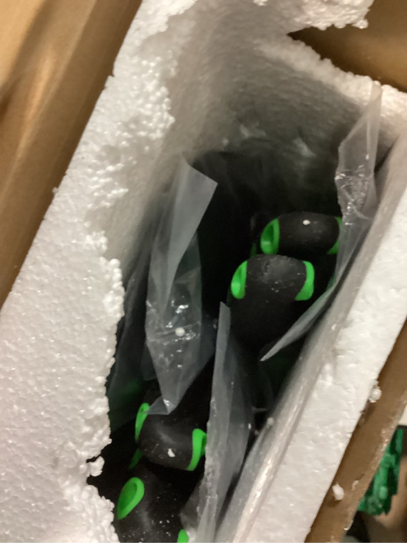 Condition photo showing Good Condition for yaocom 12 pcs garden shovel aluminum alloy heavy duty trowel garden tool small shovels for digging metal hand trowel spade with soft tpr handle for lawn yard farm home shop planting (green black) large shovel green 12