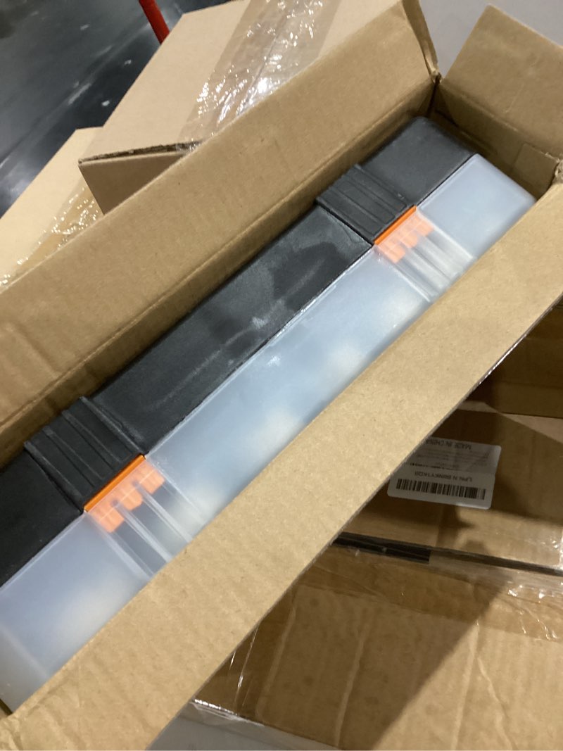 Condition photo showing Good Condition for Hole Saw Kit Bi Metal, with 3/4" to 2-1/2" 22 PCS Saw Blades in Case, Hole Saw Set for Metal, Wood and Plastic, with Clean and Smooth Cutting Edge, Fast Chip Removal BI Hole Saw 22pcs